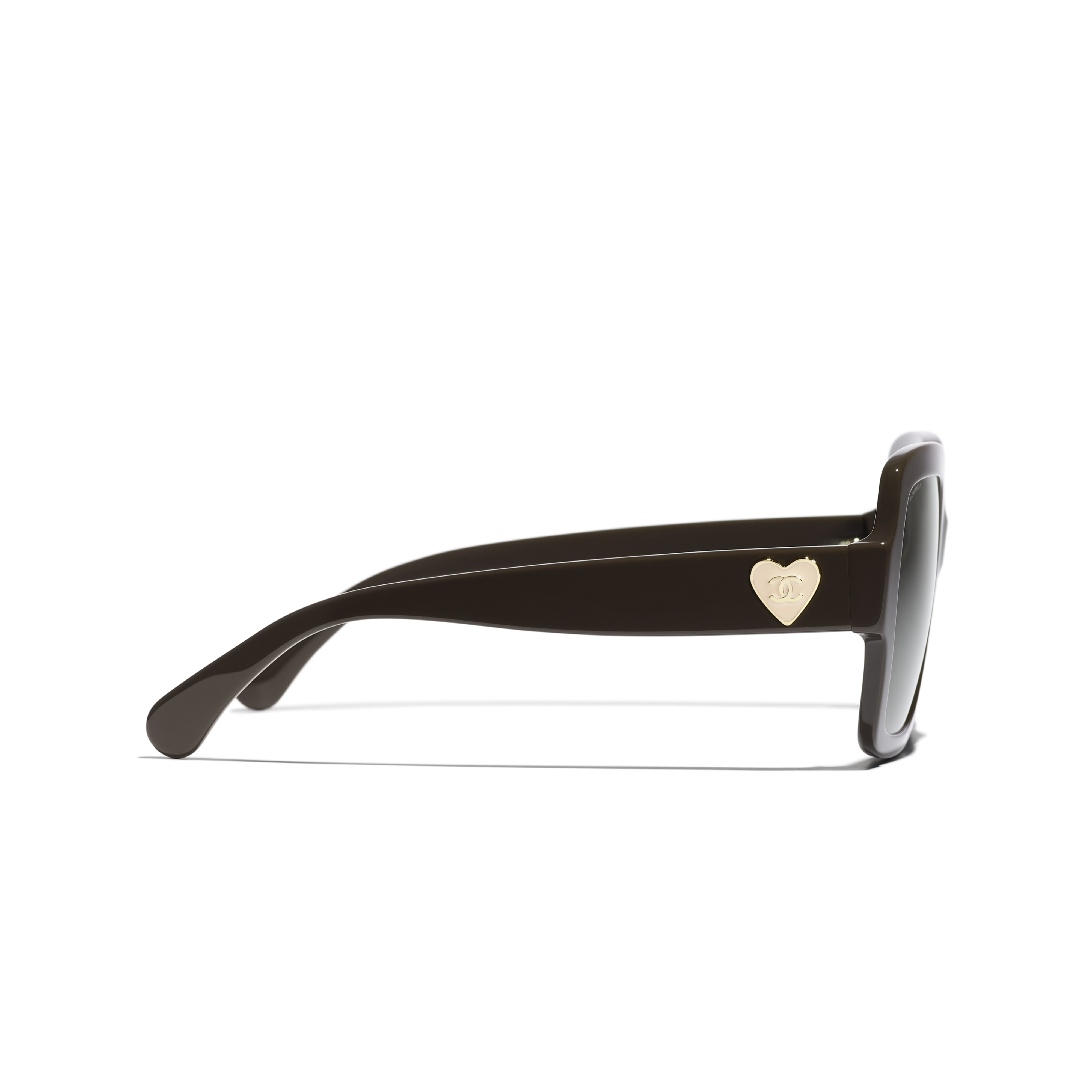 FALLANIMATION23-A71469-X01081-S1704-5479-1704-3-PDT_VIEW_3_conversion1