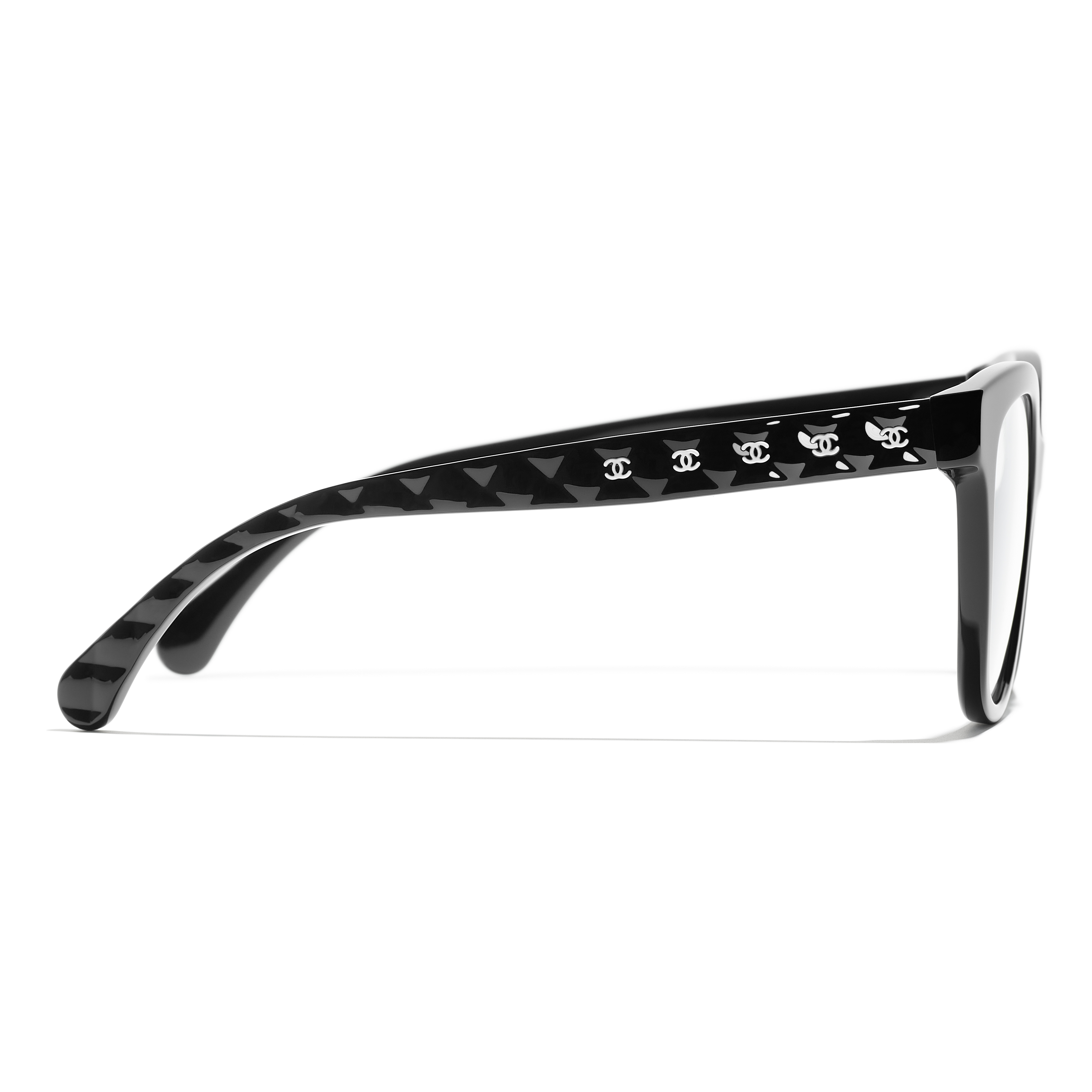 SPRING23-A75268-X01081-V3760-3442-C760-PDT_VIEW_3